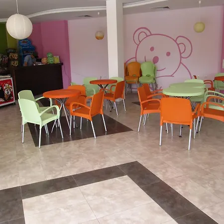 アパートホテル Macon Wellness & 3*