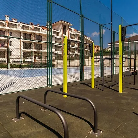 Macon Wellness & アパートホテル