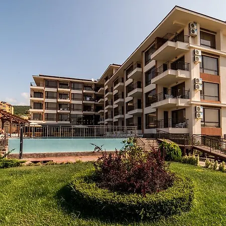 アパートホテル Macon Wellness & 3*