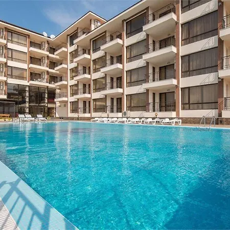 Macon Wellness & アパートホテル 3*