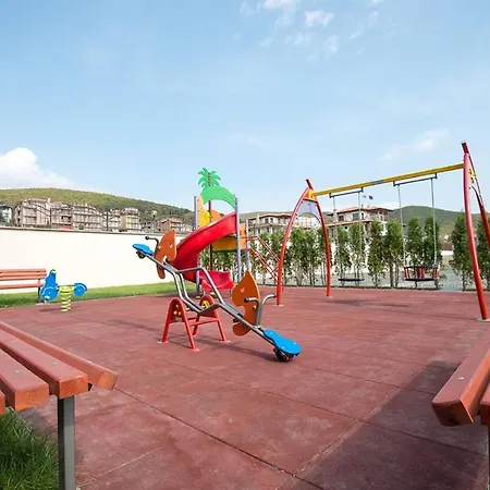 アパートホテル Macon Wellness & 3*