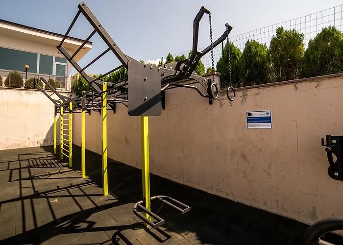 Aparthotel Macon Wellness &