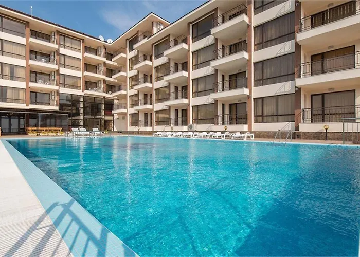 Macon Wellness & Aparthotel 3*