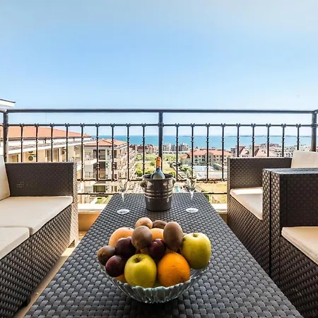 Aparthotel Macon Wellness & 3*