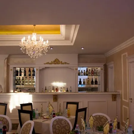 Aparthotel Macon Wellness & 3*