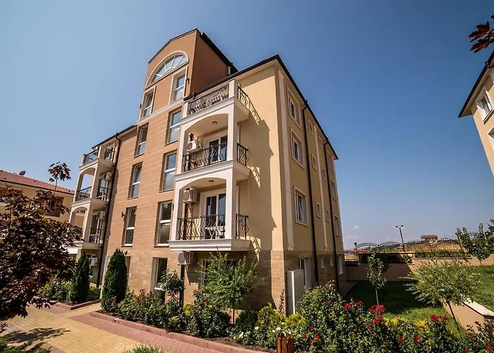 Macon Wellness & 아파트호텔 3*